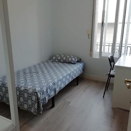 Habitación Luminosa y acogedora. Madri Exterior foto