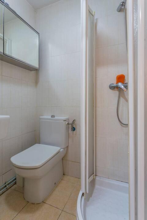 Habitación Luminosa y acogedora. Madri Exterior foto